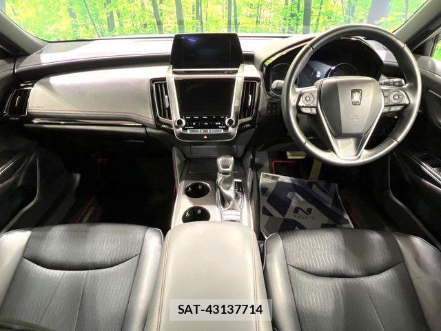 Toyota CROWN SEDAN 2020-09 8335367-1
