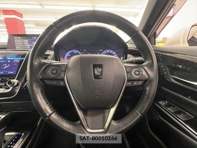Toyota CROWN SEDAN 2018-07 8335376-9