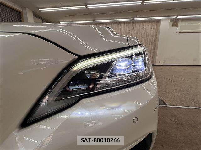 Toyota CROWN SEDAN 2018-07 8335376-10