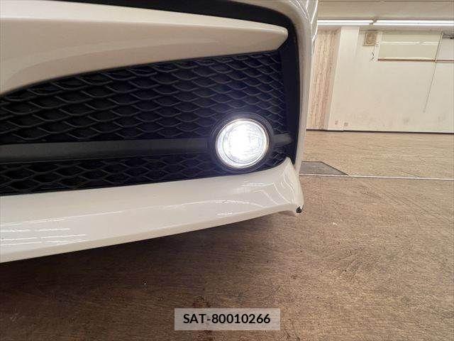 Toyota CROWN SEDAN 2018-07 8335376-11