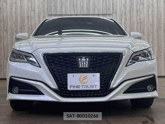 Toyota CROWN SEDAN 2018-07 8335376-13