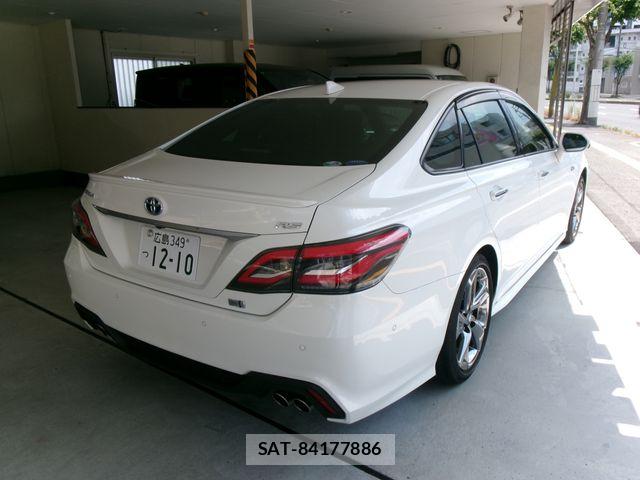 Toyota CROWN SEDAN 2019-08 8335354-2