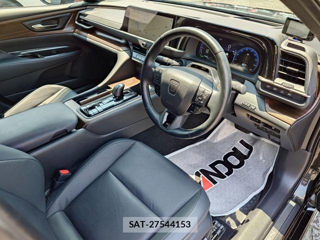 Toyota CROWN SEDAN 2024-09 8335355-10