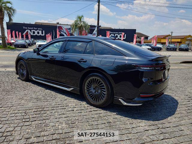 Toyota CROWN SEDAN 2024-09 8335355-3