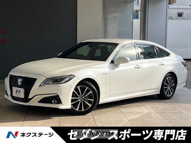 Toyota CROWN SEDAN 2020-07 8354235-0