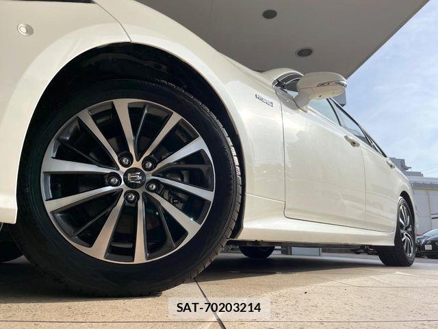 Toyota CROWN SEDAN 2020-07 8354235-12