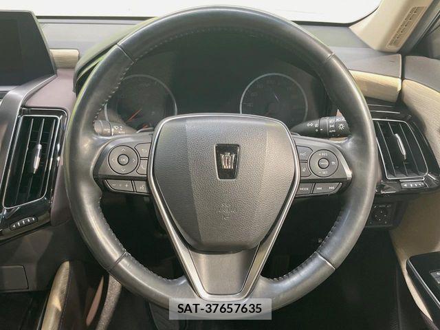 Toyota CROWN SEDAN 2019-04 8354233-10