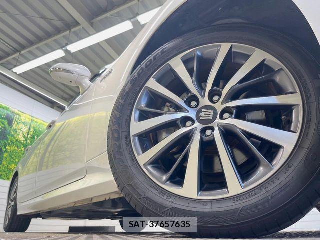 Toyota CROWN SEDAN 2019-04 8354233-12
