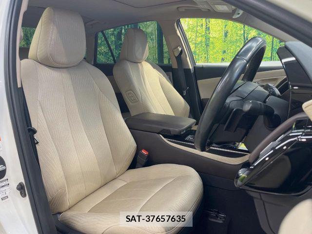 Toyota CROWN SEDAN 2019-04 8354233-7