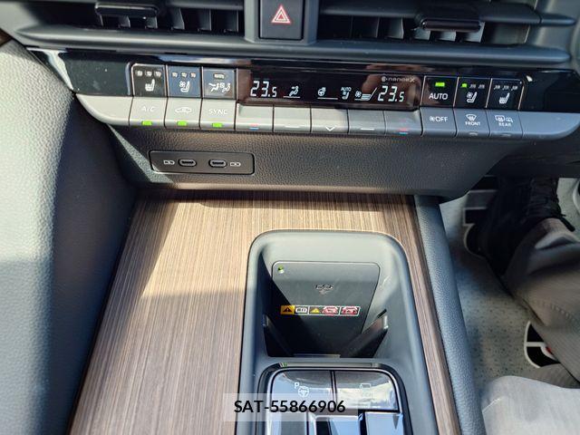 Toyota CROWN SEDAN 2026-01 8354220-18