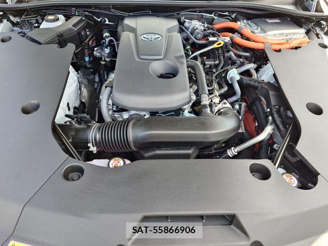 Toyota CROWN SEDAN 2026-01 8354220-28