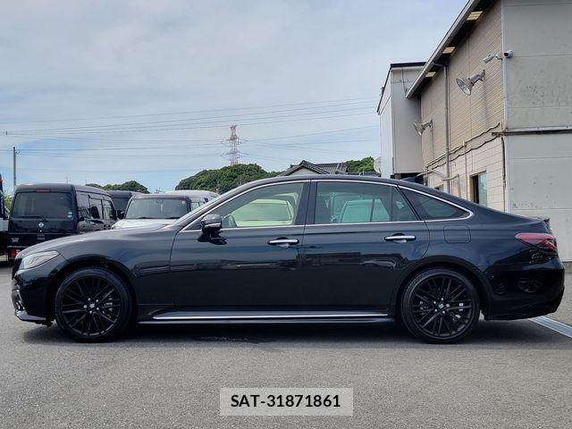 Toyota CROWN SEDAN 2022-05 8354229-5