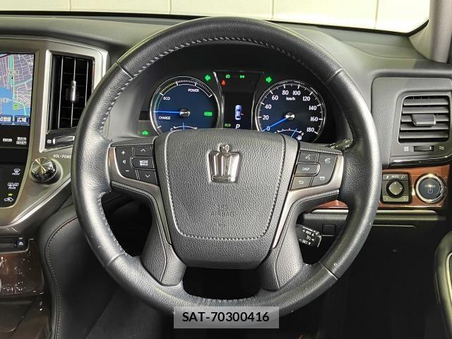 Toyota CROWN SEDAN 2015-06 8354239-13