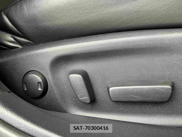 Toyota CROWN SEDAN 2015-06 8354239-17