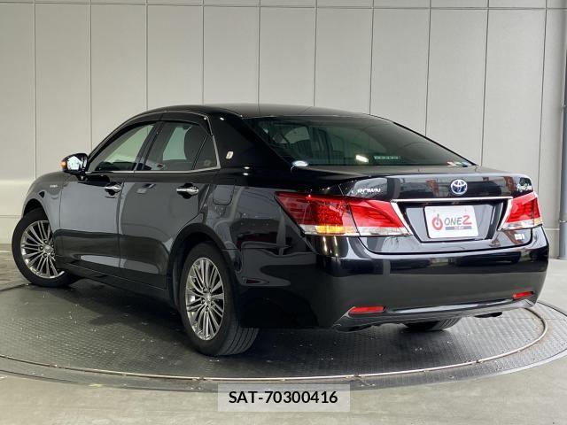 Toyota CROWN SEDAN 2015-06 8354239-1