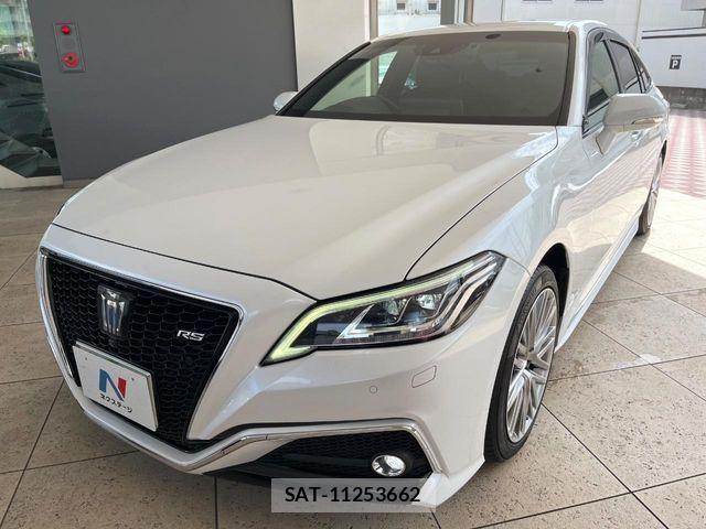 Toyota CROWN SEDAN 2021-01 8354230-11