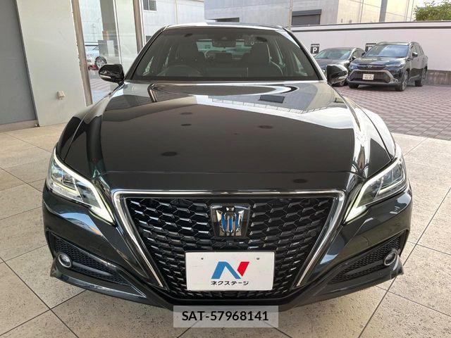 Toyota CROWN SEDAN 2022-05 8354232-13