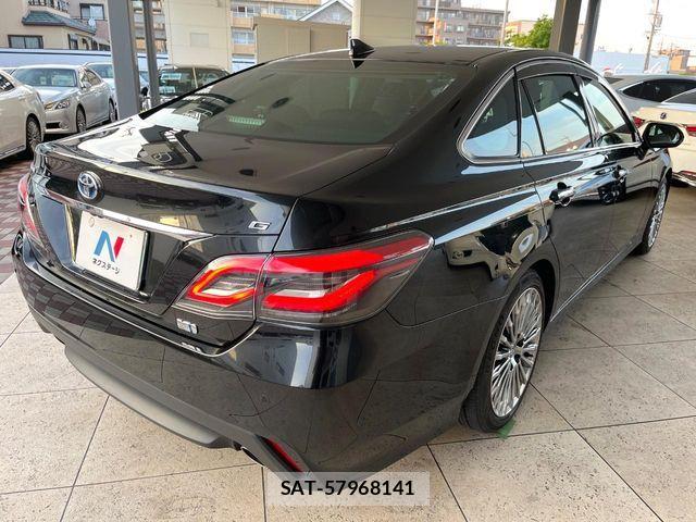 Toyota CROWN SEDAN 2022-05 8354232-16