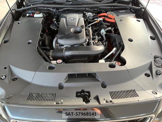 Toyota CROWN SEDAN 2022-05 8354232-17