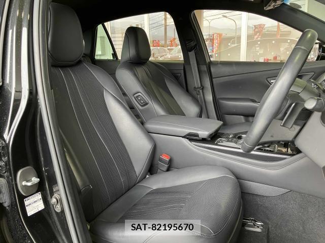 Toyota CROWN SEDAN 2021-06 8354219-19