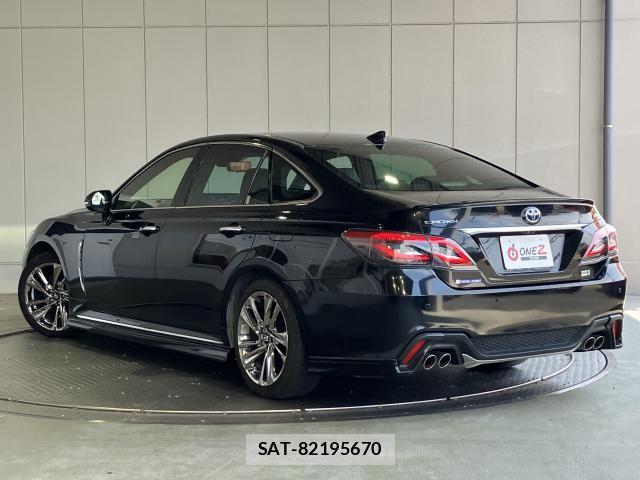 Toyota CROWN SEDAN 2021-06 8354219-2