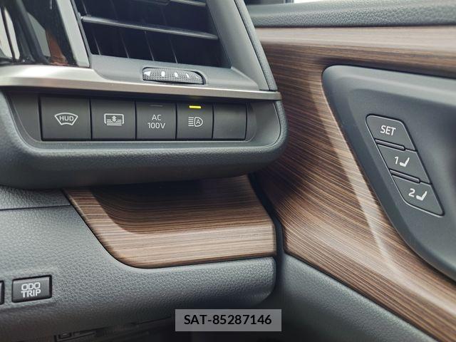 Toyota CROWN SEDAN 2024-11 8354218-21