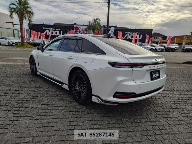 Toyota CROWN SEDAN 2024-11 8354218-2