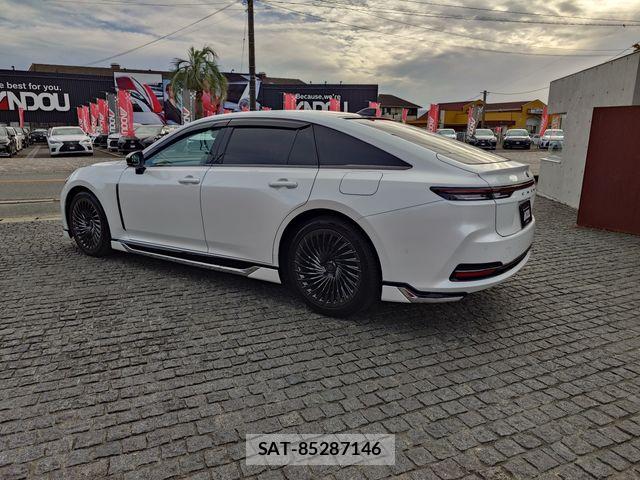 Toyota CROWN SEDAN 2024-11 8354218-3