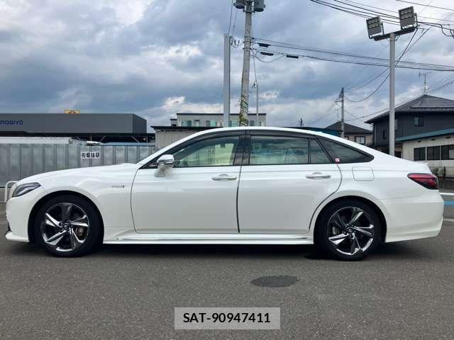 Toyota CROWN SEDAN 2018-07 8354234-14