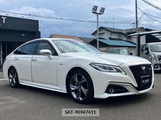 Toyota CROWN SEDAN 2018-07 8354234-16