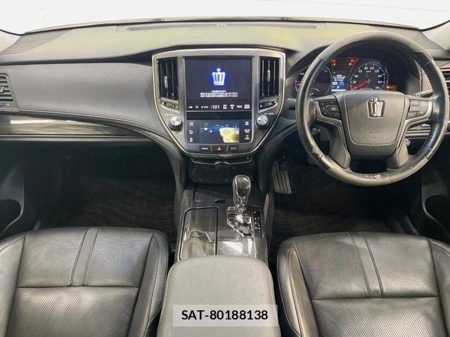 Toyota CROWN SEDAN 2013-05 8354237-1