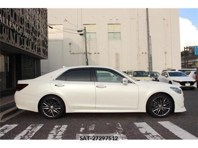 Toyota CROWN SEDAN 2013-05 8365316-13