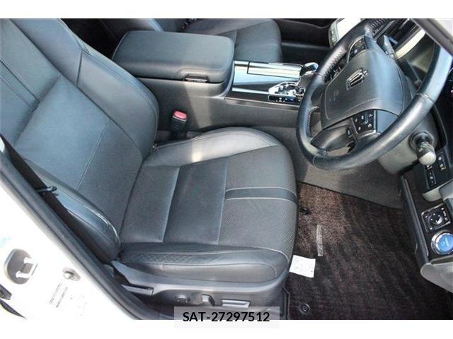 Toyota CROWN SEDAN 2013-05 8365316-23