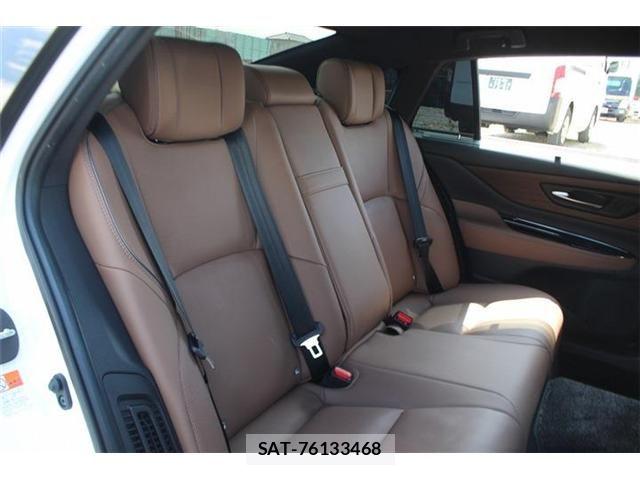 Toyota CROWN SEDAN 2025-01 8365288-22