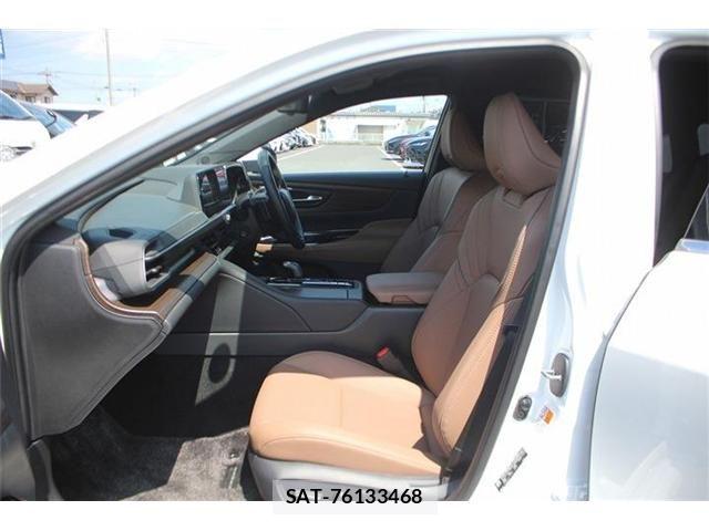 Toyota CROWN SEDAN 2025-01 8365288-24
