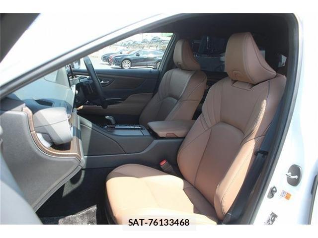 Toyota CROWN SEDAN 2025-01 8365288-25