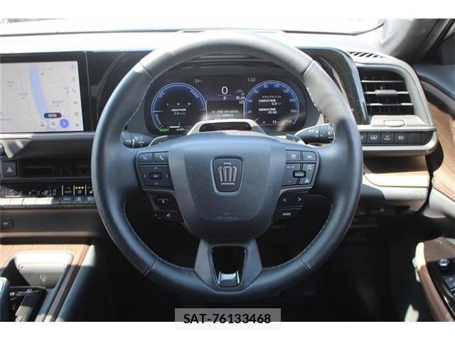 Toyota CROWN SEDAN 2025-01 8365288-27