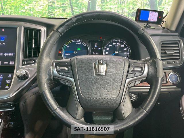 Toyota CROWN SEDAN 2016-01 8365313-10