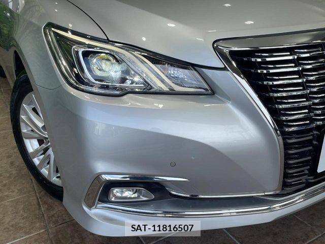Toyota CROWN SEDAN 2016-01 8365313-11