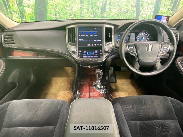 Toyota CROWN SEDAN 2016-01 8365313-1