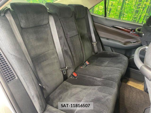 Toyota CROWN SEDAN 2016-01 8365313-8