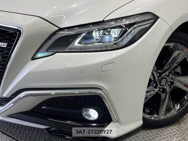 Toyota CROWN SEDAN 2018-12 8365307-12