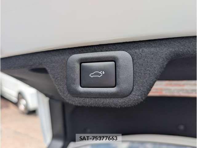 Toyota CROWN SEDAN 2024-05 8365286-10