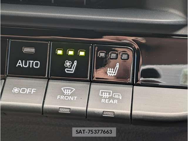 Toyota CROWN SEDAN 2024-05 8365286-11