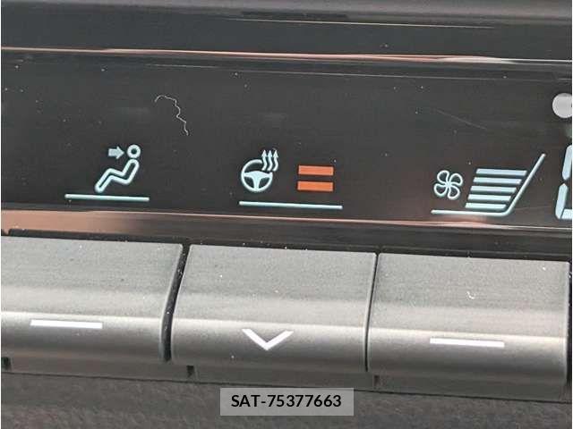 Toyota CROWN SEDAN 2024-05 8365286-12