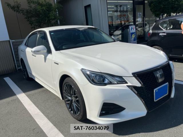 Toyota CROWN SEDAN 2018-01 8365306-2