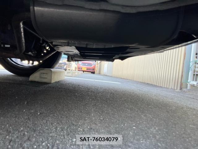 Toyota CROWN SEDAN 2018-01 8365306-6