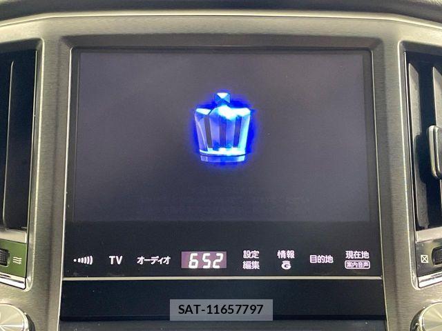 Toyota CROWN SEDAN 2013-11 8365317-3