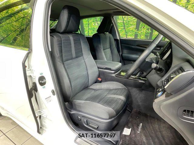 Toyota CROWN SEDAN 2013-11 8365317-7