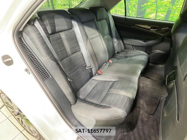 Toyota CROWN SEDAN 2013-11 8365317-8